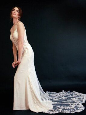 New with tag silk and lace mermaid wedding dress